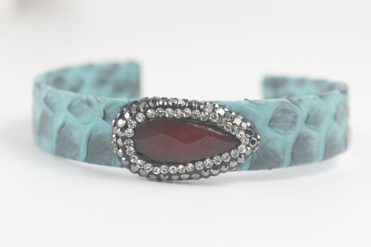 Fashion Pearl Leather Bangle Bracelet with Crystal B1739