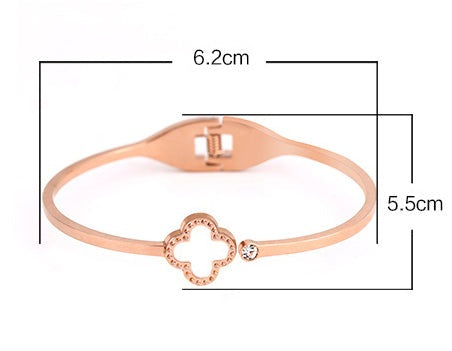 Clover Alloy Bracelet B2162