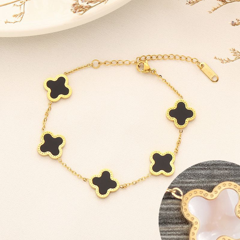 Clover Stainless Steel Chains Bracelet B2704