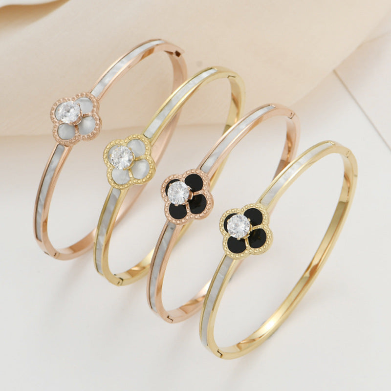 Clover Zircon Stainless Steel Bracelet B2727