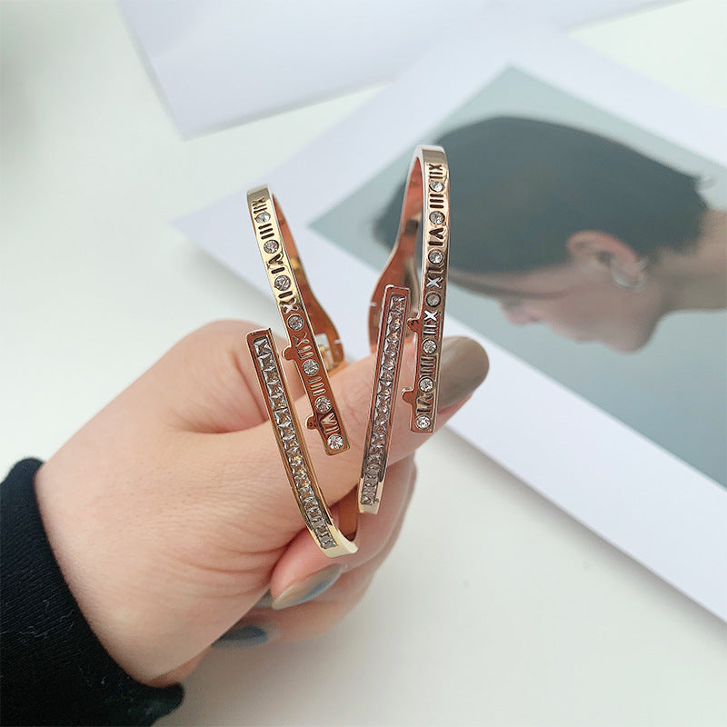 Roman Numerals Stainless Steel Bracelet B2767