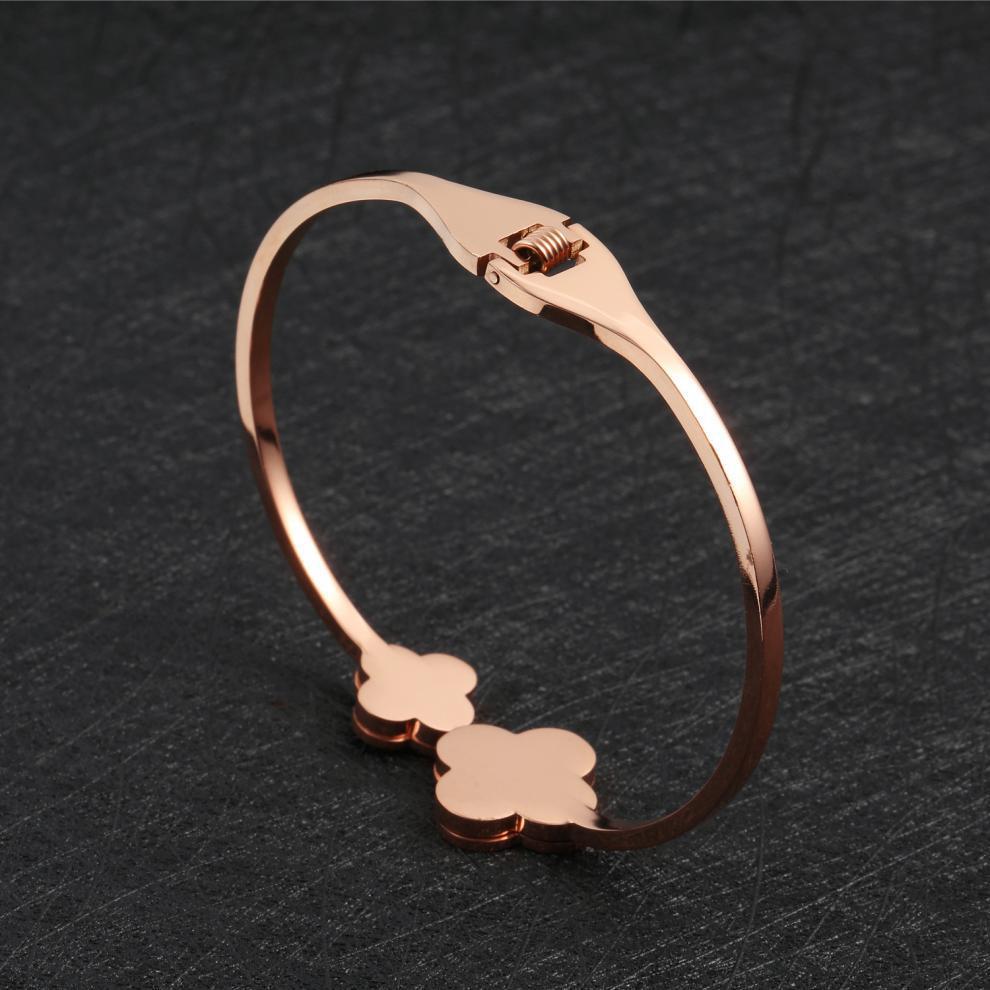 Clover Stainless Steel Bracelet B2770
