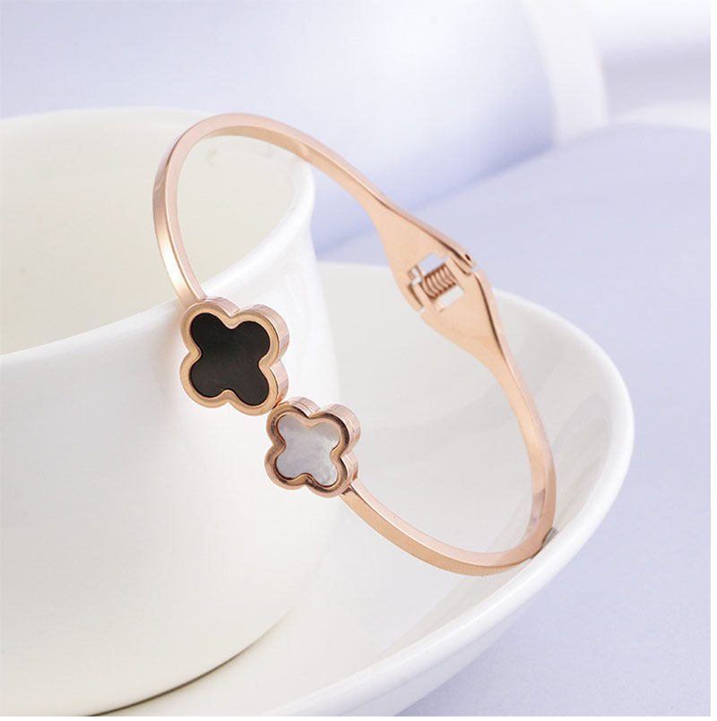 Clover Stainless Steel Bracelet B2770