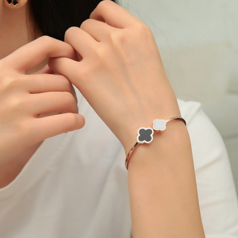 Clover Stainless Steel Bracelet B2770