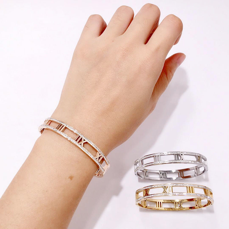 Roman Numerals Stainless Steel Bracelet B2916