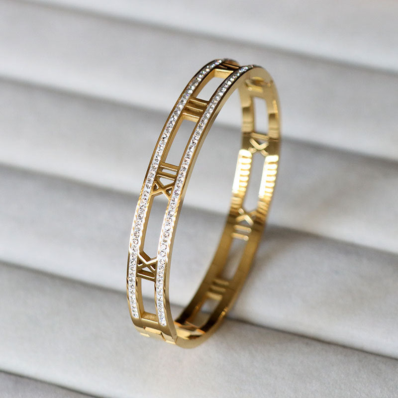 Roman Numerals Stainless Steel Bracelet B2916