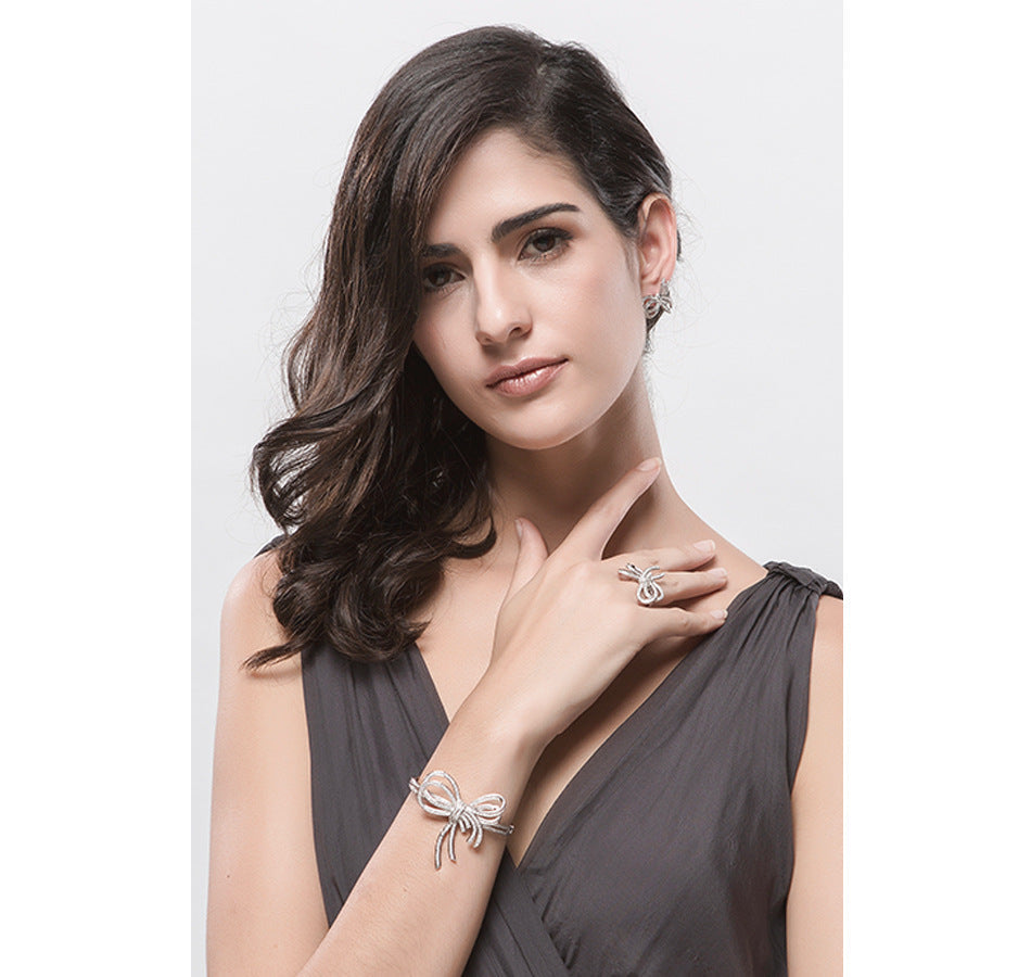 Bow Cubic Zirconia Bracelet B3926