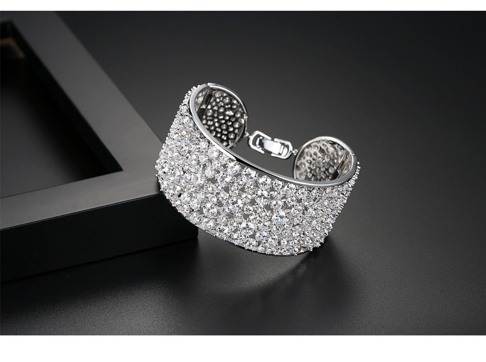 Cubic Zirconia Bracelet B3928