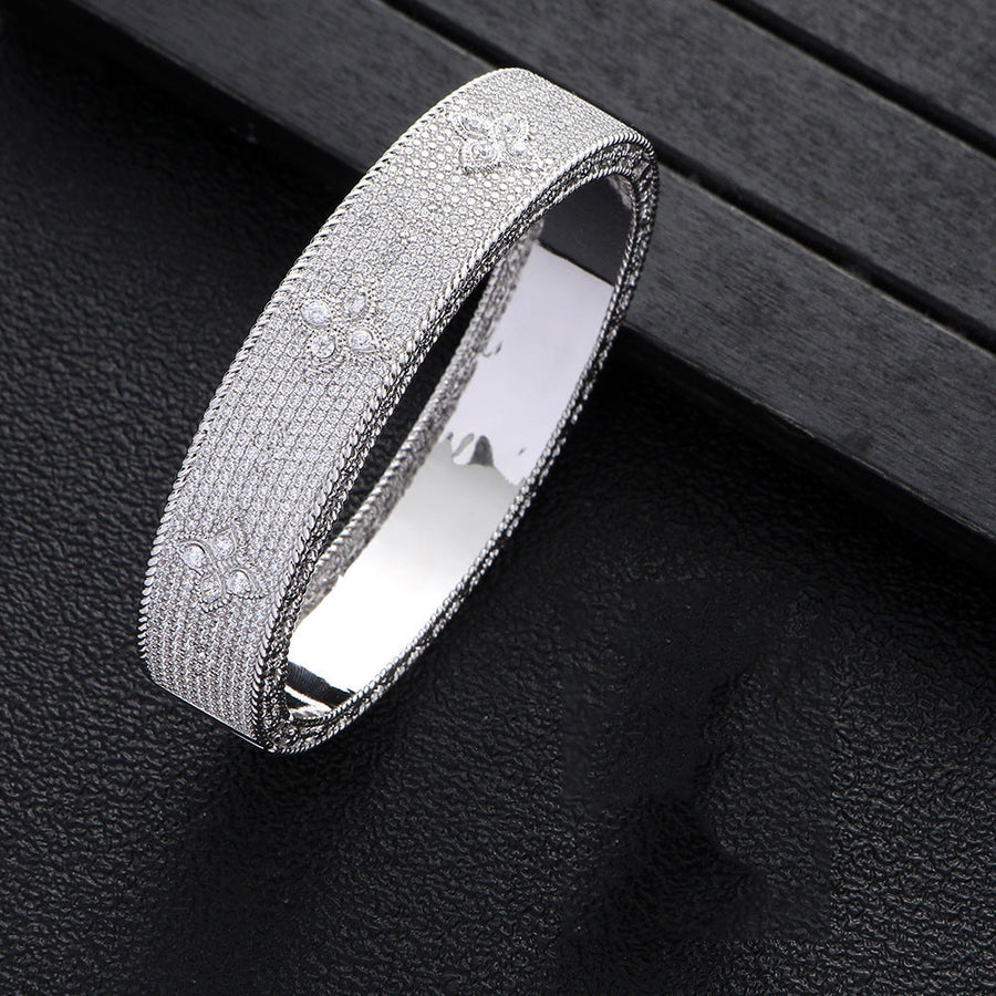 Clover Cubic Zirconia Bracelet B3971