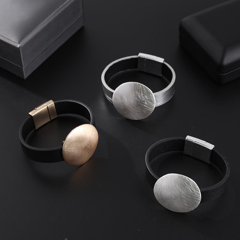 Round Vegan Leather Magnetic Bracelet B4184 - view 9
