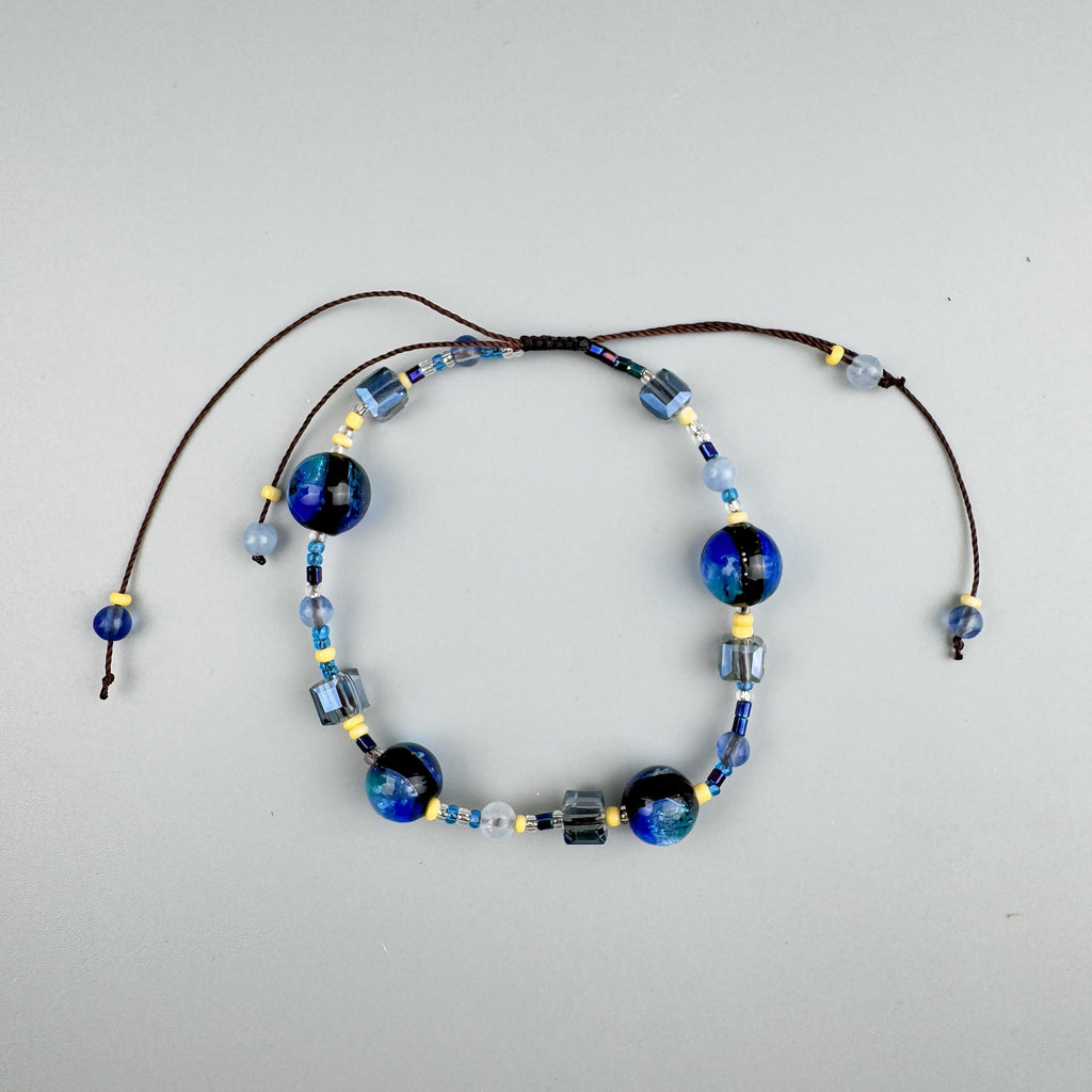 Lantern Glass Braided Bracelet B4238