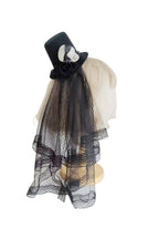 Gothic Skull Top Hat With Yarn C0770