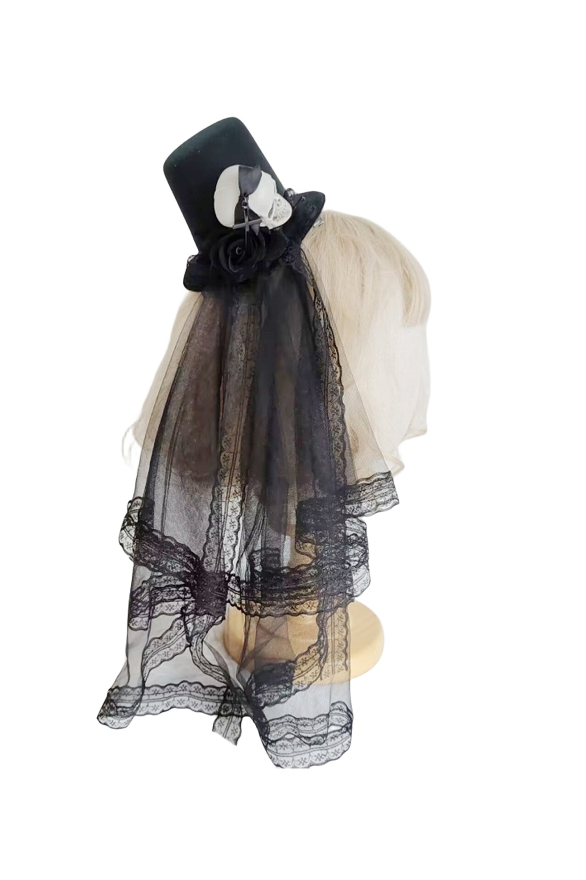 Gothic Skull Top Hat With Yarn C0770