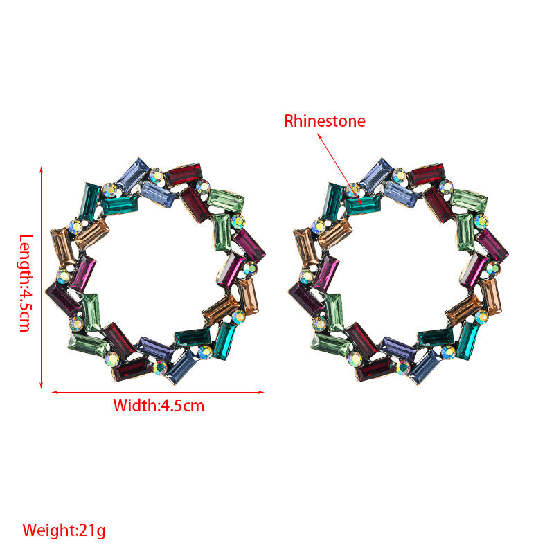 Hollow Geometric Round Stud Earrings E4979
