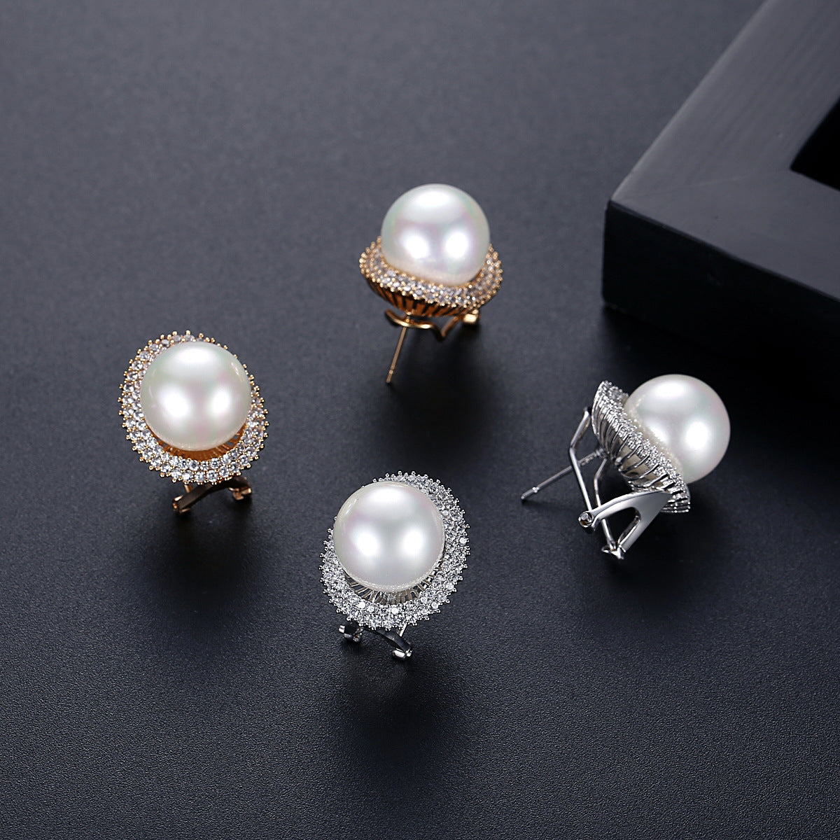 Pearl Cubic Zirconia Earrings E6561