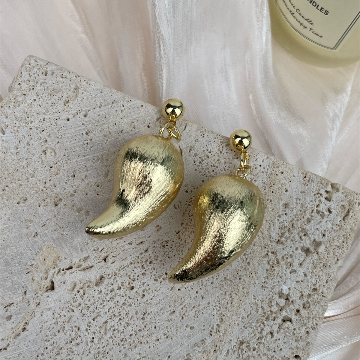 18K Gold-Plated Frosted Chili Earrings E8700