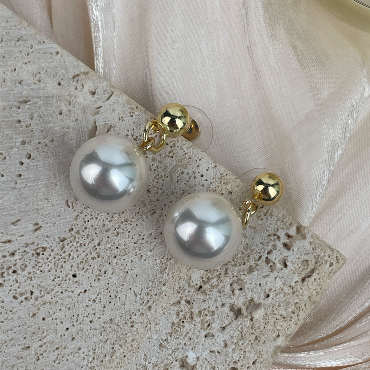18K Gold-Plated Glass Pearl Earrings E8720