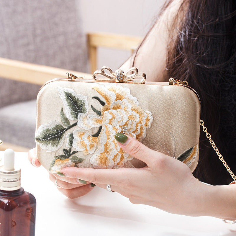 Embroidered Floral Eveing Bags HB0968