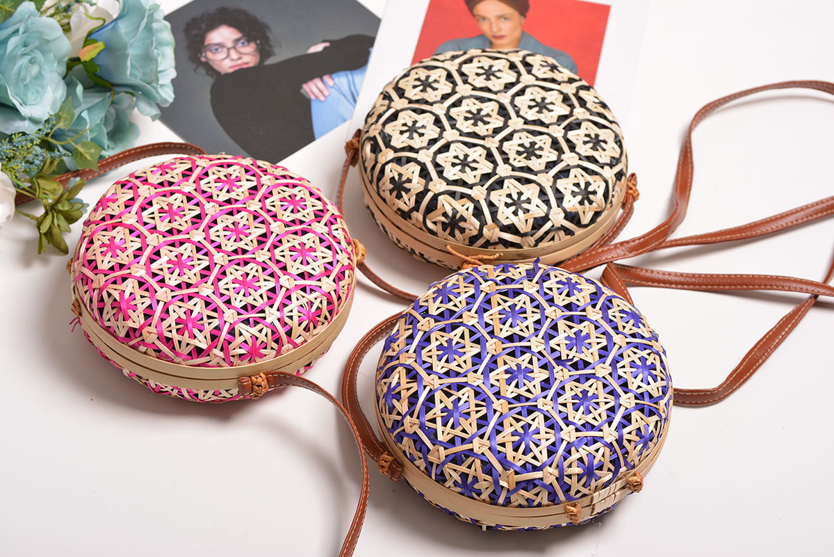 Rattan Flower Round Crossbody HB1197