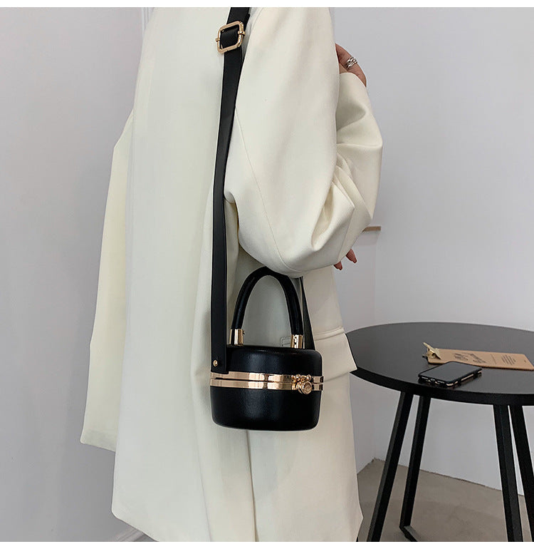 Box Pu Acrylic Crossbody Bag HB1762