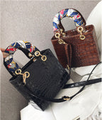 Crocodile Pattern Diana Bag HB1781