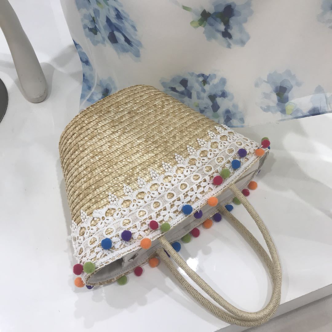 Pompom Straw Tote Bag HB1811