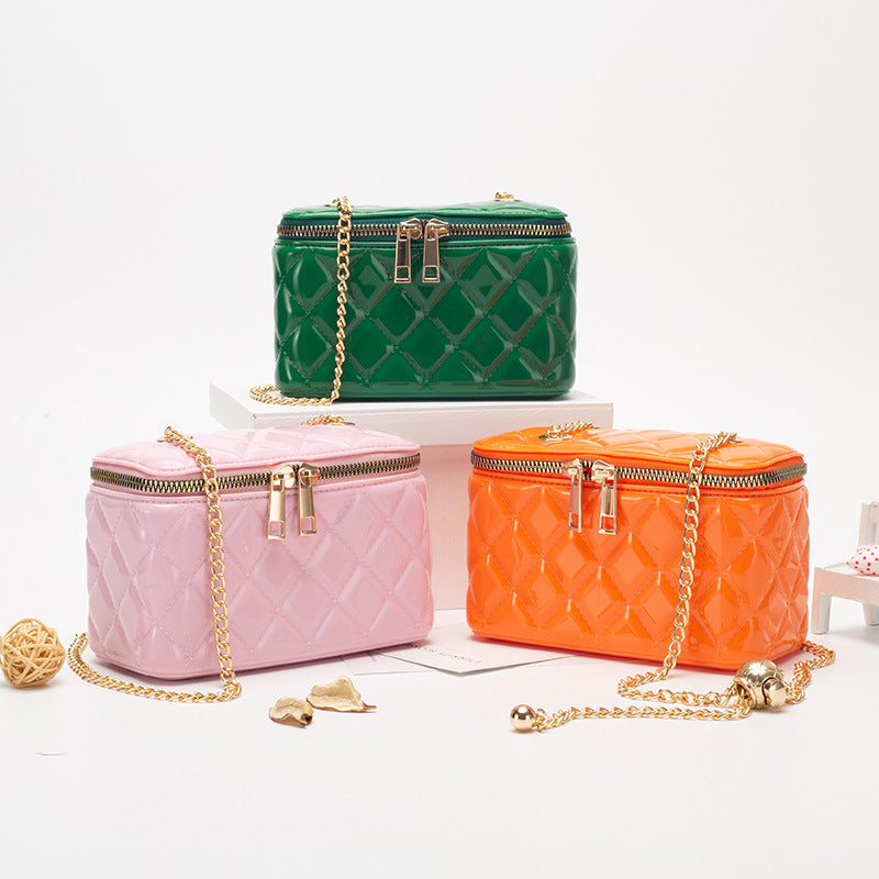 Diamond Pattern Leather Bucket Bag HB1832