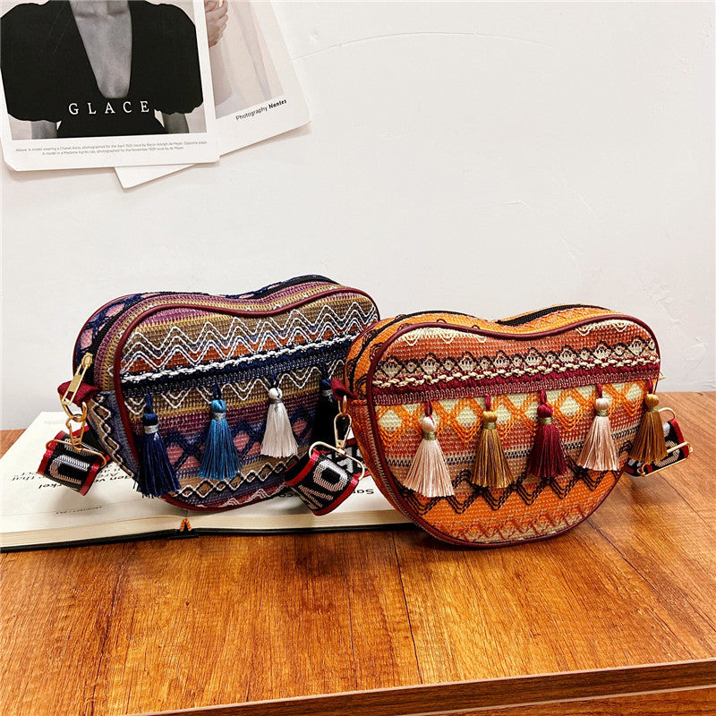 Bohemian Heart Tassel Weave Handbag HB1833