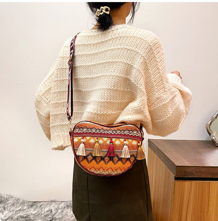 Bohemian Heart Tassel Weave Handbag HB1833