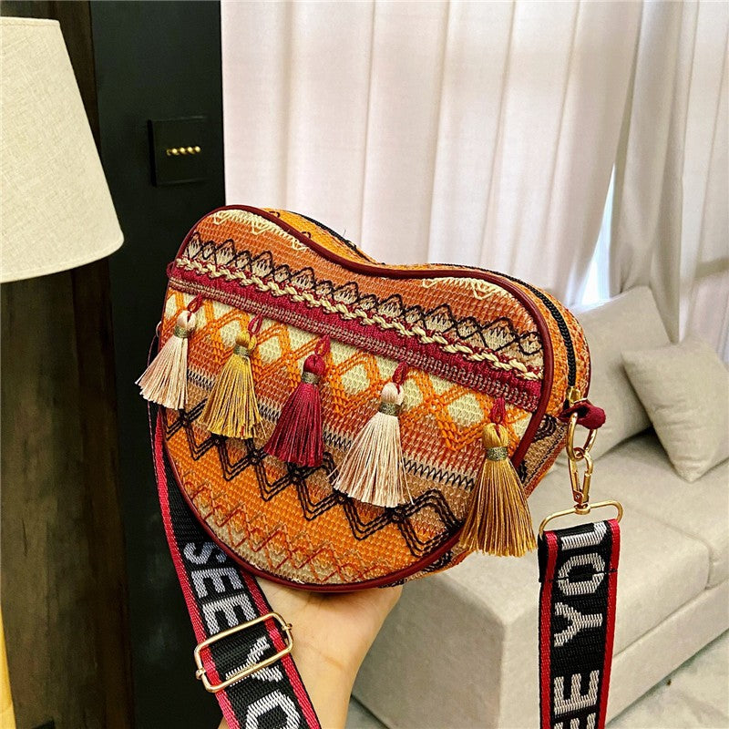 Bohemian Heart Tassel Weave Handbag HB1833