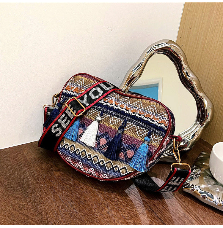 Bohemian Heart Tassel Weave Handbag HB1833