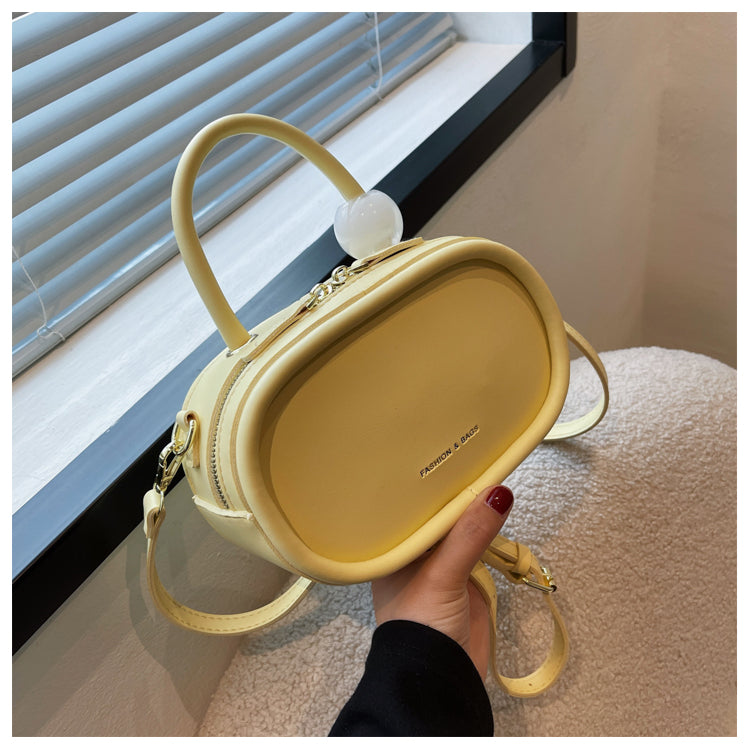 Oval Shaped Pu Leather Crossbody HB2118