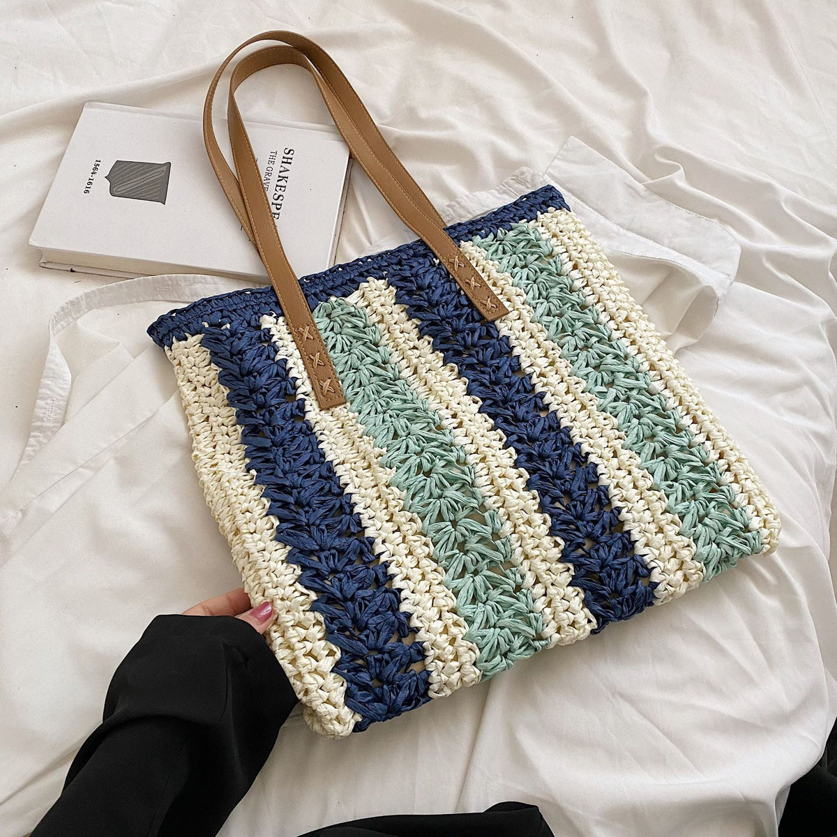Striped Straw Tote Beach Bag HB2367