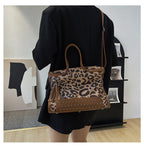 Animal Printed Rivet Pu Tote Bag HB2563