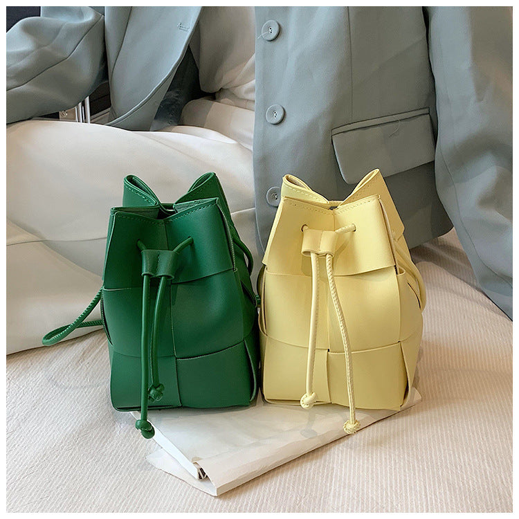 Braided Pu Bucket Bag HB2645