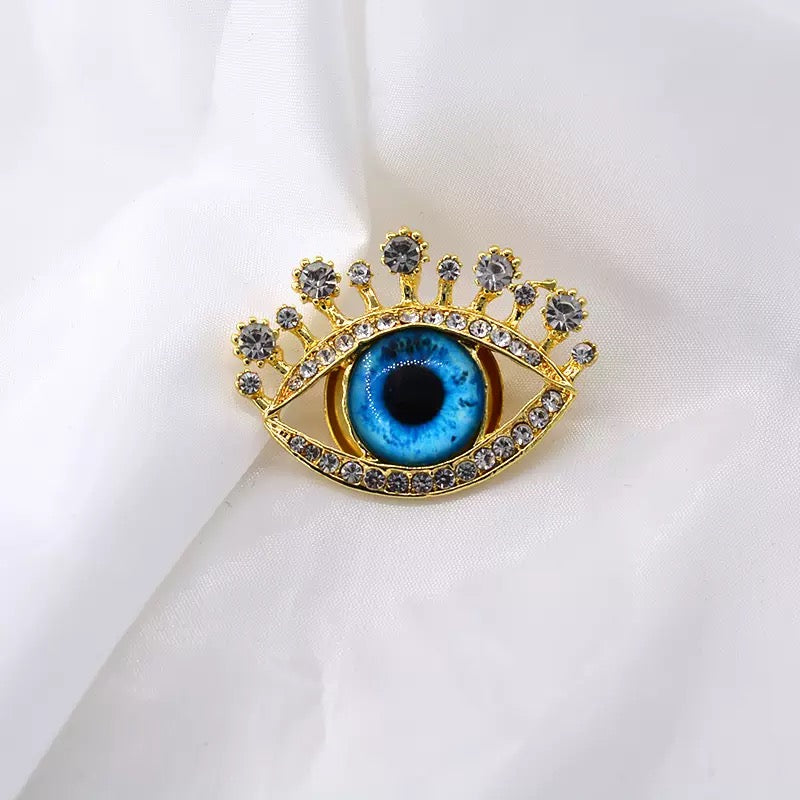 Eye Alloy Brooch PA6394