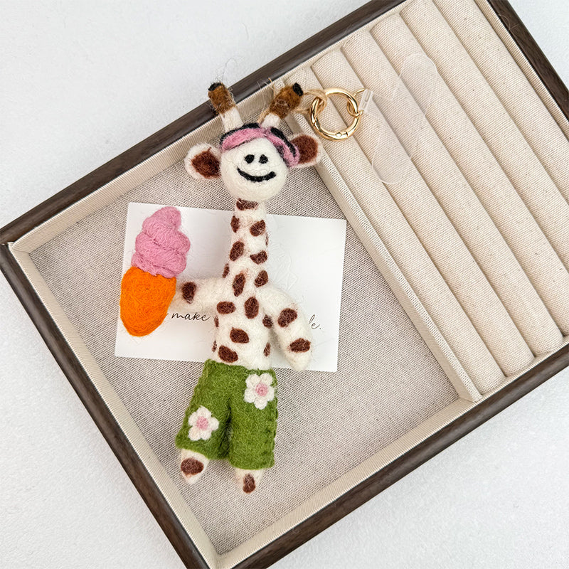Giraffe Felt Keychain K1491