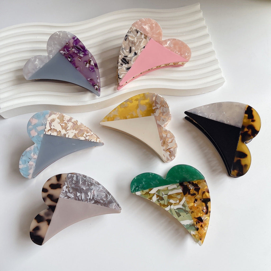 Heart Shaped Acryli Hair Clip L3853