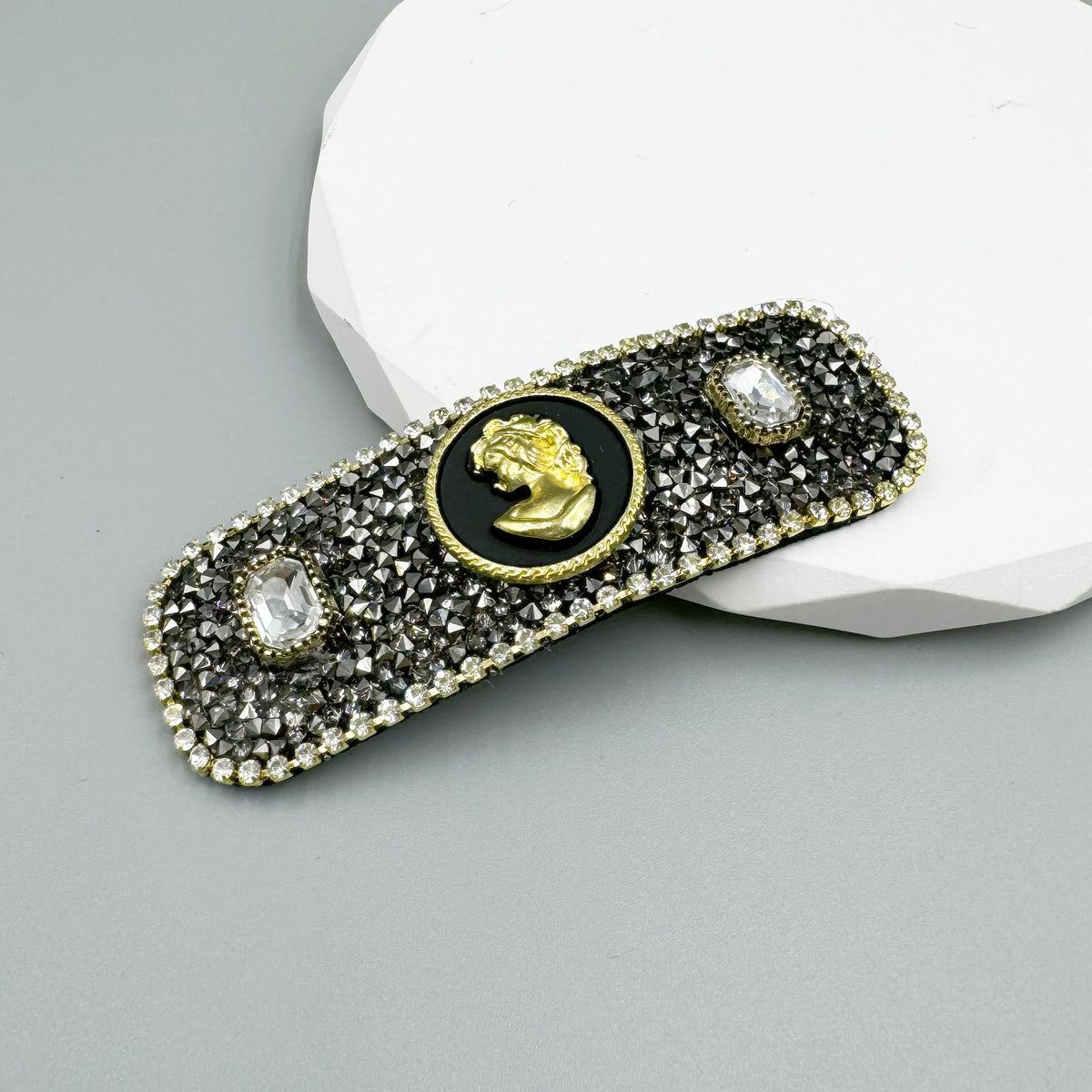 Portrait Circle Rhinestone Rectangle Hair Pin L4733