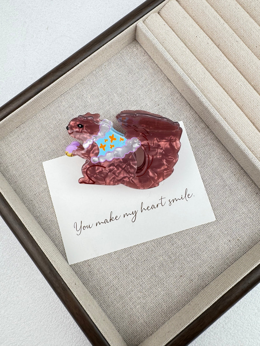 Squirrel Acrylic Hair Clip L5133