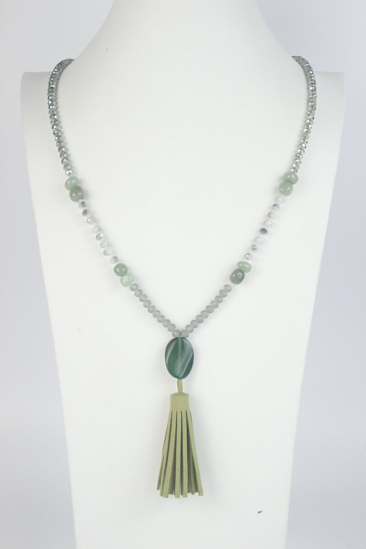 Green Beads  Stone Tassel Necklace N2451