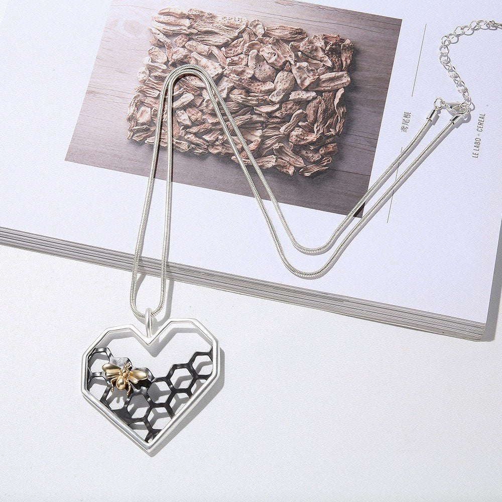 Retro Honeycomb Stitching Metal Necklace N3822 - view 2