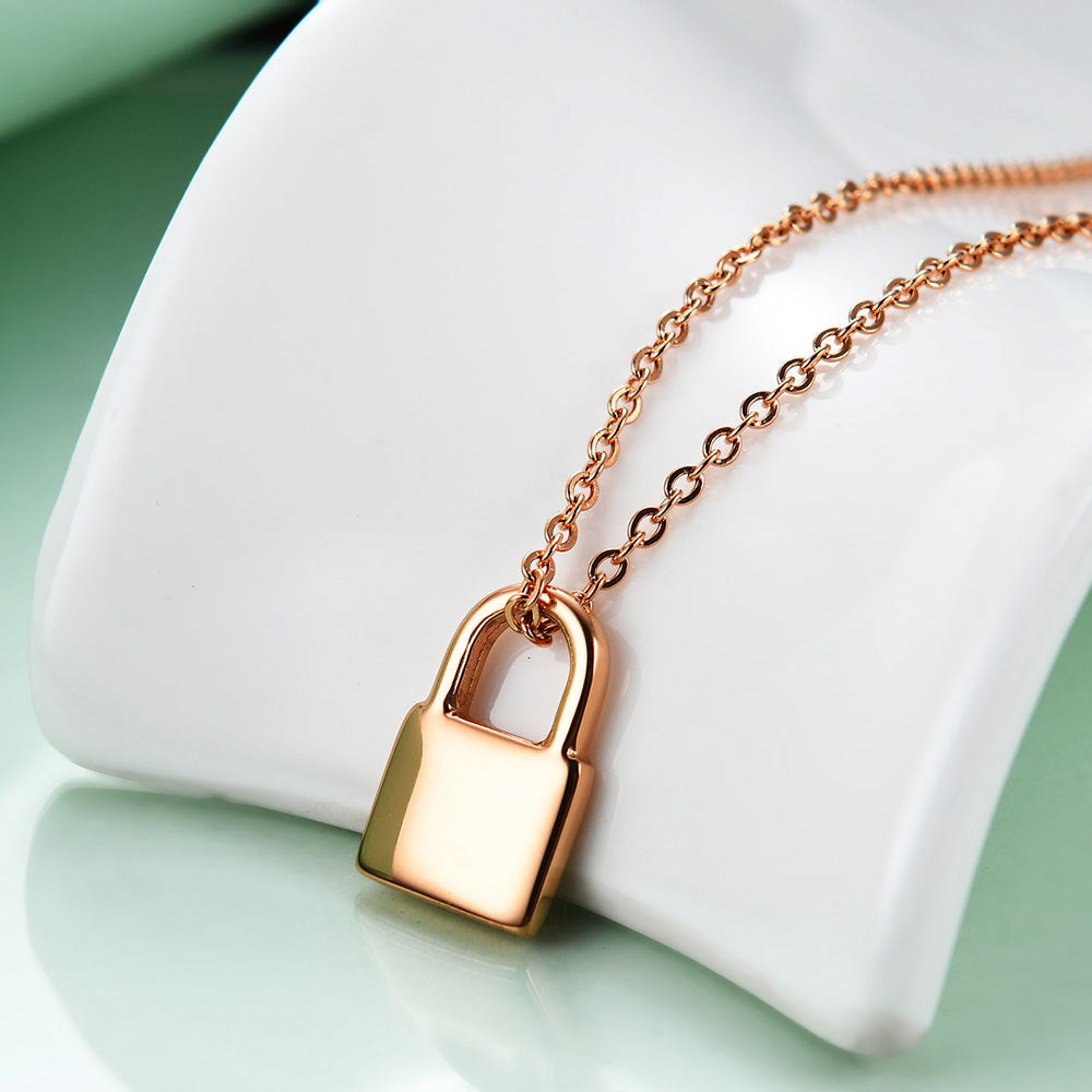 Locker Stainless Steel Necklace N3907