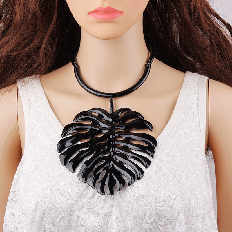 Leaf Alloy Choker Necklace N4132