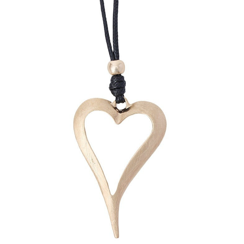 Hollow Heart Metal Necklace N5596