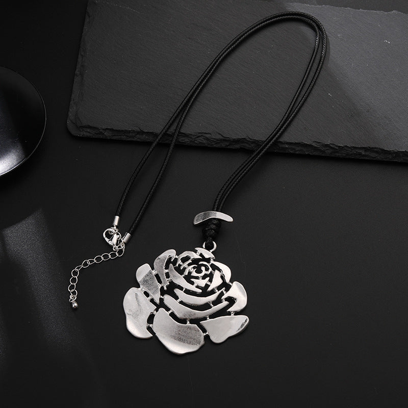 Hollow Rose Flower Metal Necklace N5599