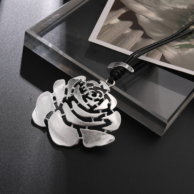 Hollow Rose Flower Metal Necklace N5599