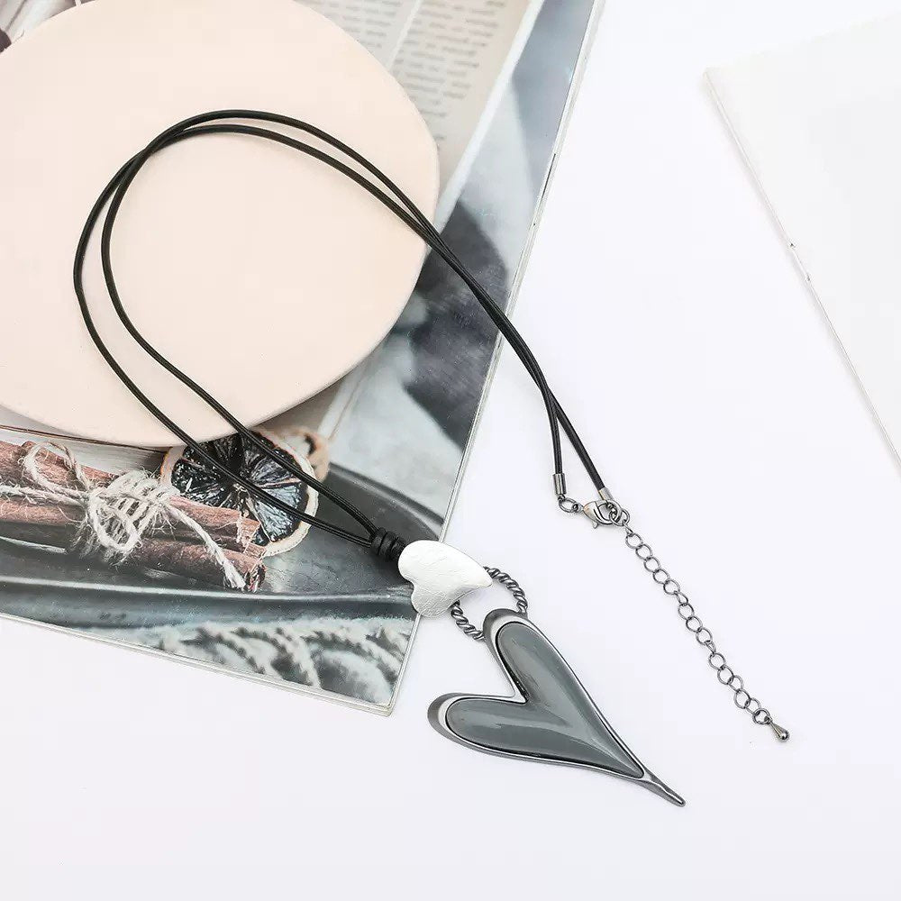 Heart Shaped Pendantl Necklace N5663