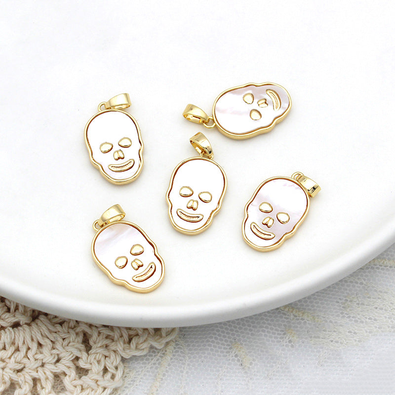 Skull Mother Of Pearl Pendant P0630