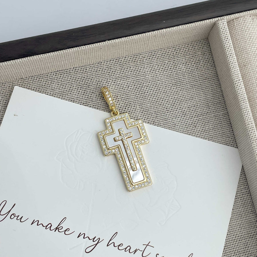 18K Gold-Plated Cross Cubic Zirconia Pendant P0682